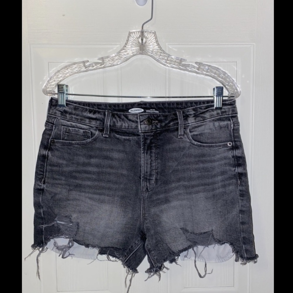Distressed Old Navy SZ 10, 3in Inseam High Waist